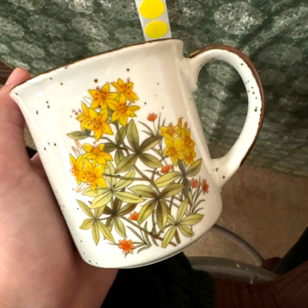 Yellow Daisy Wildflower Speckled Stoneware Mug 1970s